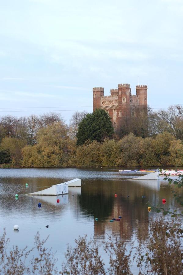 Calypso Hot Tub Breaks Tattershall Lakes Pet Friendly Exterior foto